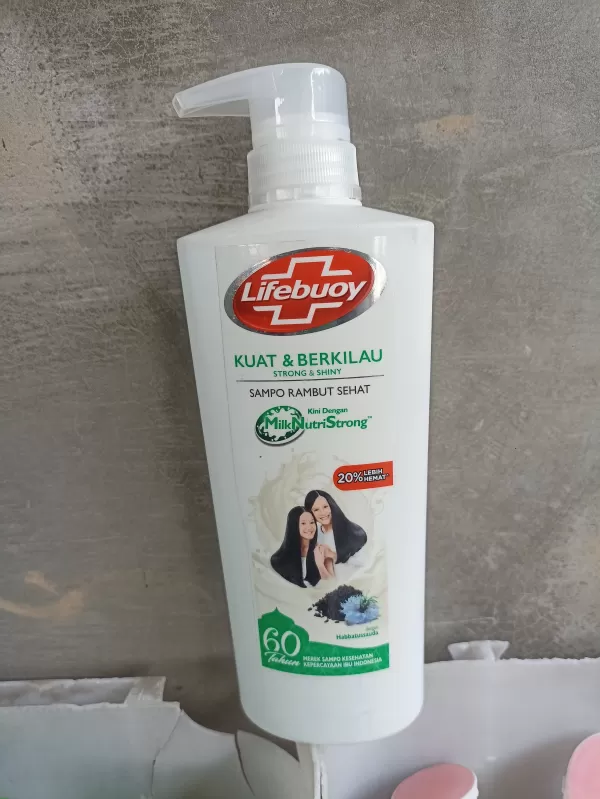 Shampo Lifebuoy pump